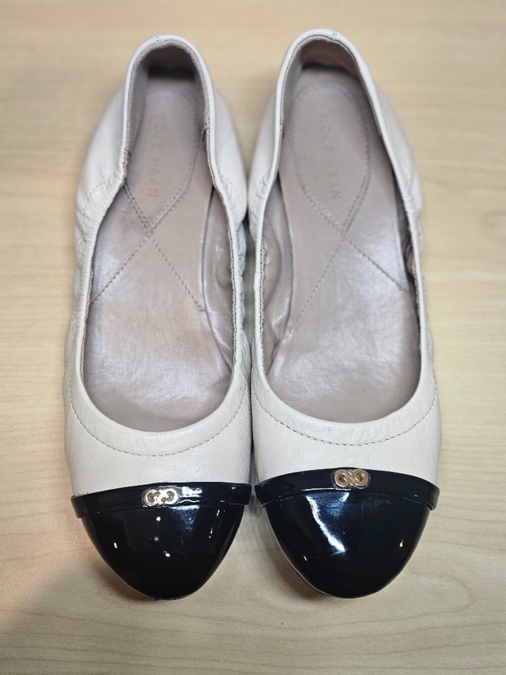 Cole Haan sz 7B Leather Cap Toe Ballet Flats